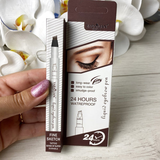 LIQUID EYEBROW PEN Savršeno oblikovane obrve do 24h