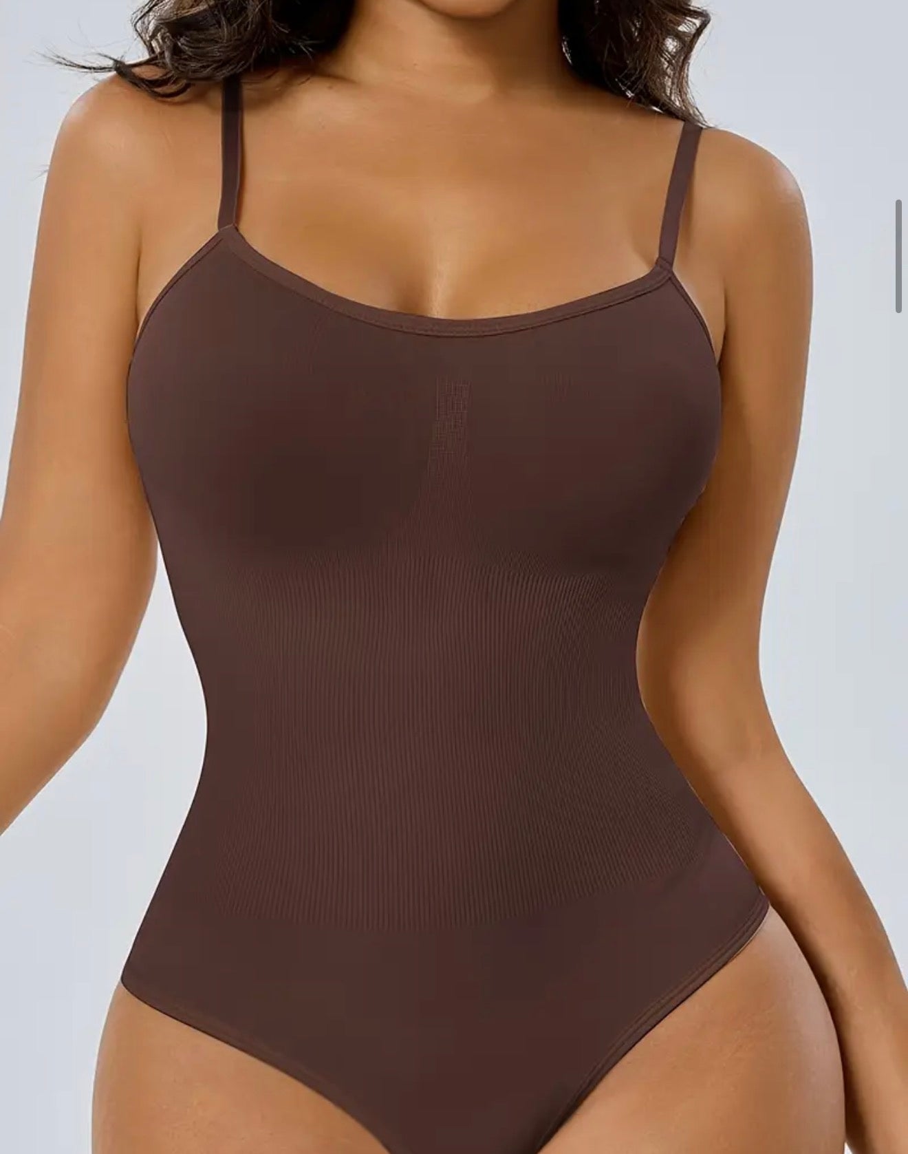 Seamless Shape Body – Bešavni bodi sa ugrađenim grudnjakom